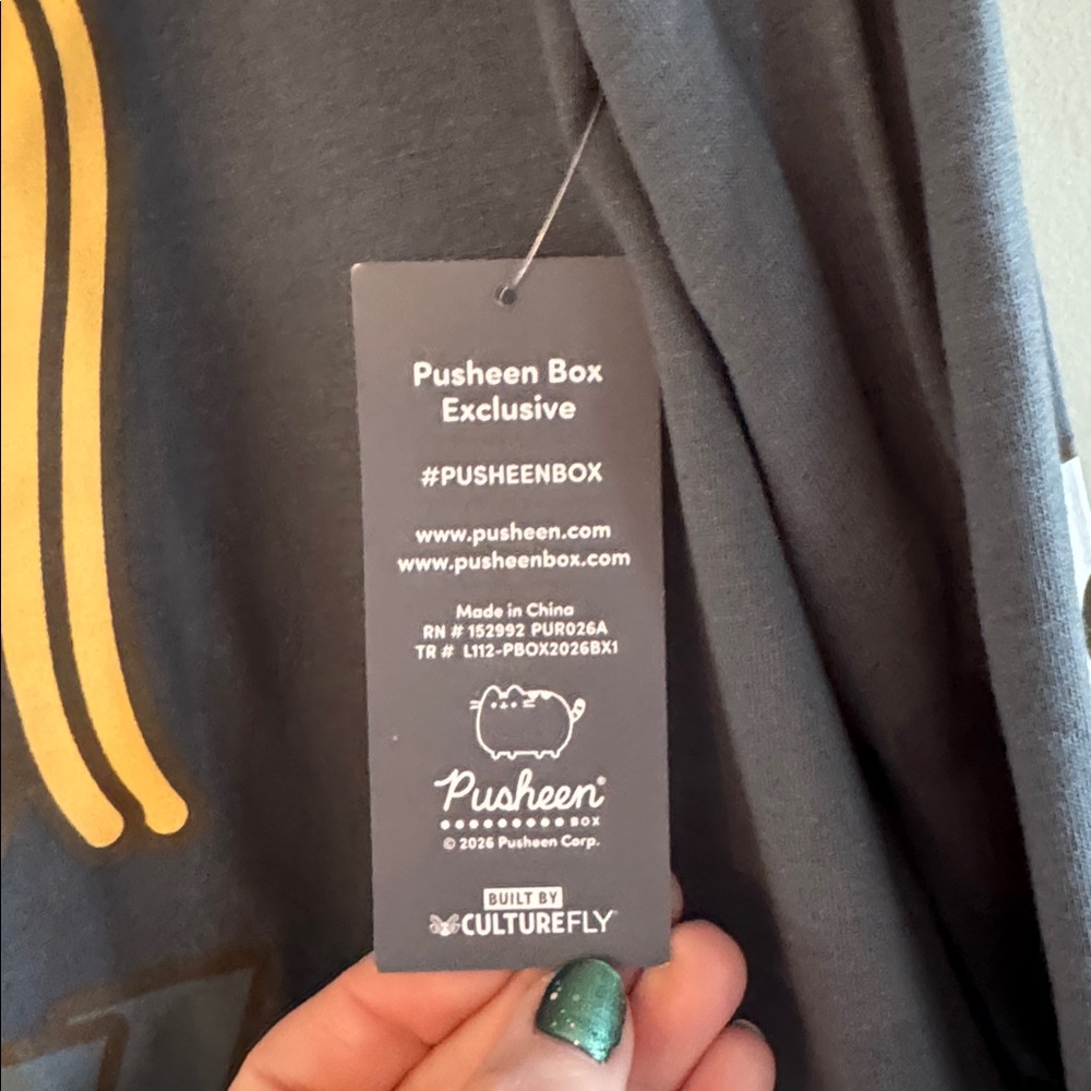 NWT🌟 PUSHEEN box exclusive🩶 Ramen PUSHEEN Long sleeved shirt. - Picture 4 of 8